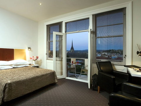 Auldington Hotel - Mackay Tourism 0