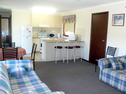 Back O' Bourke Accommodation - Mackay Tourism 0