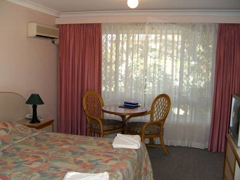 Barkley Inn - Mackay Tourism 1