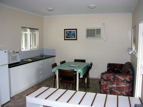 Batchelor Holiday Park - Mackay Tourism 1