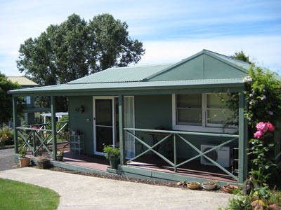 Benaway Cottages - Mackay Tourism 2