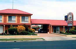 BEST WESTERN Colonial Motor Inn Bairnsdale - Mackay Tourism 4