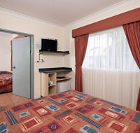 Cairns Queens Court - Mackay Tourism