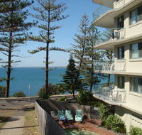 Campbells Cove Beachfront Apartments - Mackay Tourism