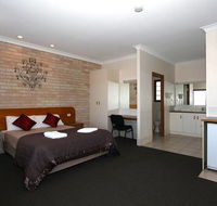 Clifford Gardens Motor Inn - Mackay Tourism