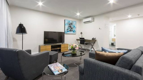 Avenue Hotel Canberra - Mackay Tourism 4