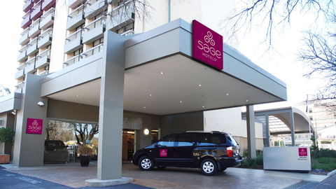 Sage Hotel Adelaide - Mackay Tourism 3