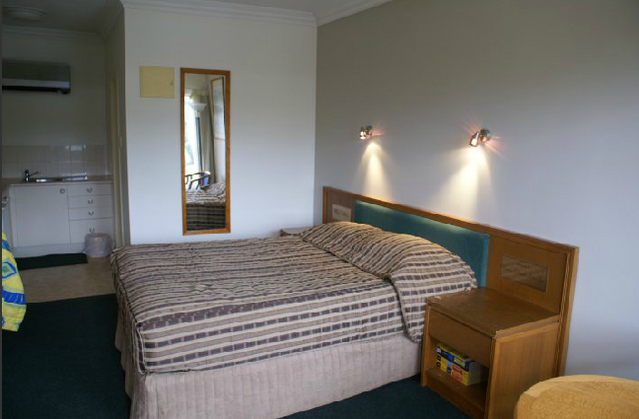Coopers Colonial Motel - Mackay Tourism