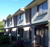 Davey Place Holiday Town Houses - Mackay Tourism