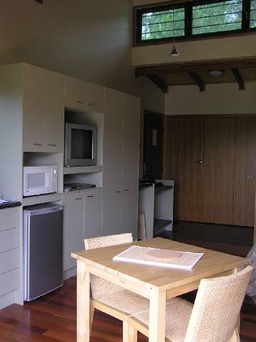 Dayboro Cottages & Llama Walks - Mackay Tourism 1