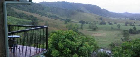 Dayboro Cottages & Llama Walks - Mackay Tourism 0