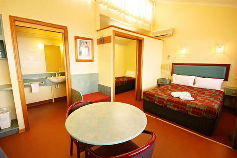 Downs Motel - Mackay Tourism 8