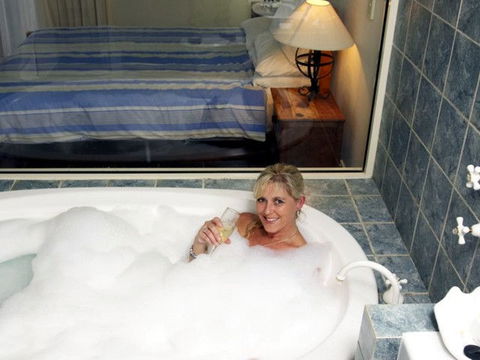 Forte Cape View Apartments - Mackay Tourism 4