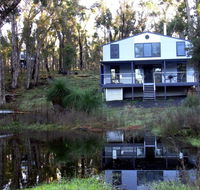 Hidden Grove Retreat - Mackay Tourism