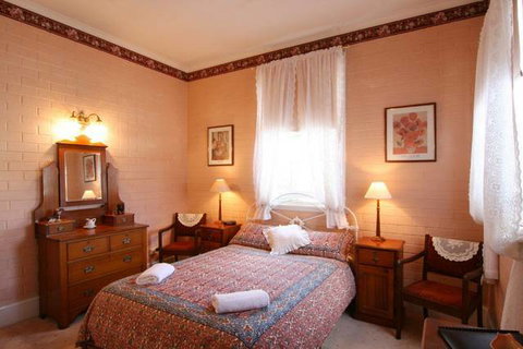 Hillview House - Mackay Tourism 0