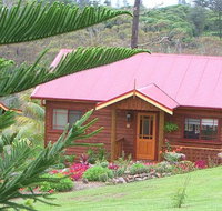 Jacaranda Park Holiday Cottages - Mackay Tourism