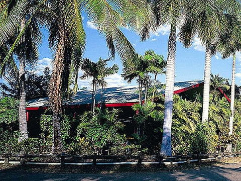 Kakadu Lodge & Caravan Park - Mackay Tourism 1