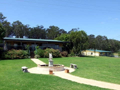 Kalaru Lodge Cottages - Mackay Tourism 0