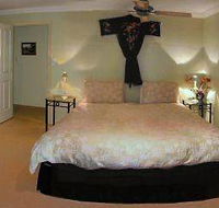 Kallora Escape Bed  Breakfast - Mackay Tourism
