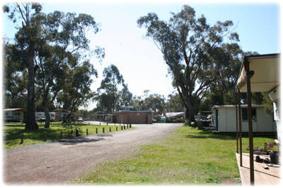 Lake Waranga Caravan Park & Holiday Camp - Mackay Tourism 0