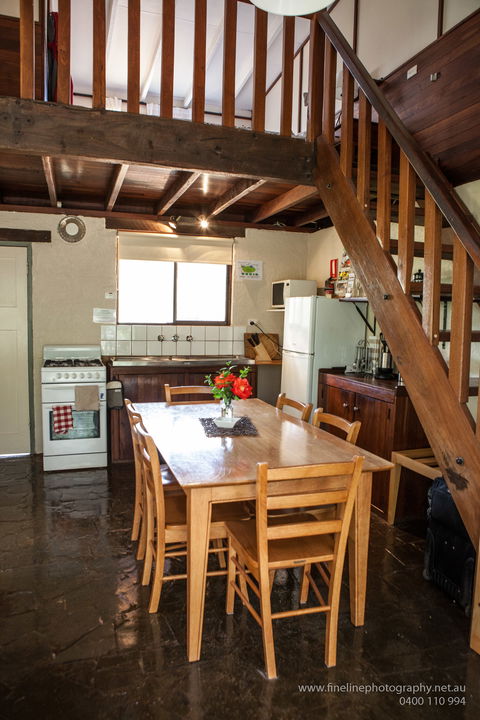Margaret River Stone Cottages - Mackay Tourism 5