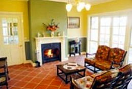 McKeown's Rest Jenolan Caves - Mackay Tourism 0