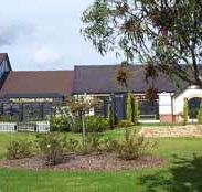 Mick O'Sheas Irish Pub Motel - Mackay Tourism