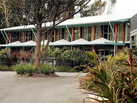 Mobys Beachside Retreat - Mackay Tourism 2