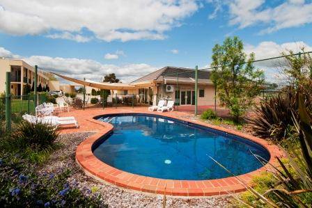 Nagambie Waterfront Motel - Mackay Tourism 2