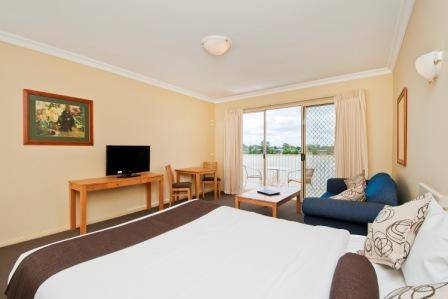 Nagambie Waterfront Motel - Mackay Tourism 5