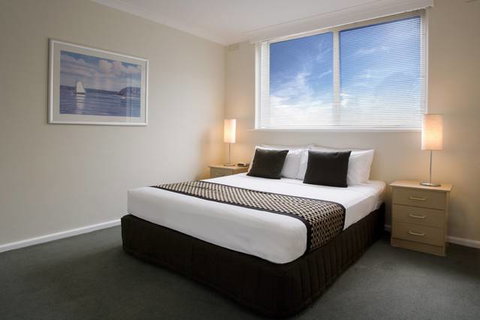 North Melbourne Serviced Apartments - Mackay Tourism 0