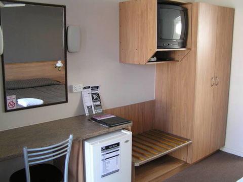 Riviera On Ruthven Motel - Mackay Tourism 0