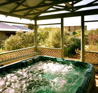 Rock of Ages Cottage BB - Mackay Tourism