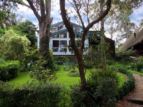 Scotland Island Lodge - Mackay Tourism 0