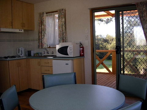 Seal Bay Cottages (Kaiwarra) - Mackay Tourism 2