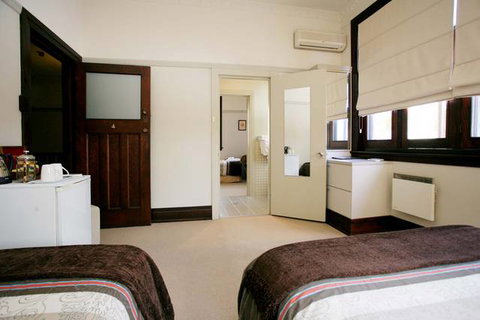 The Bank Guesthouse - Mackay Tourism 5