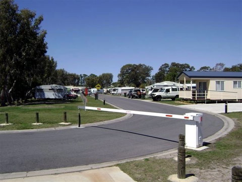 Toorbul Caravan Park - Mackay Tourism 0