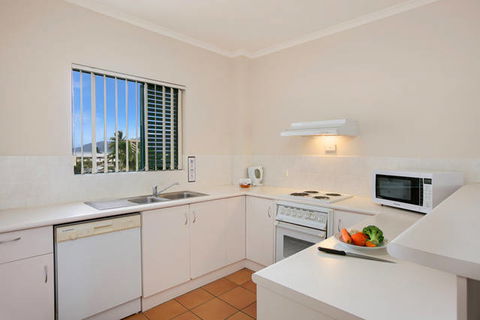 Tropic Towers Apartments - Mackay Tourism 13
