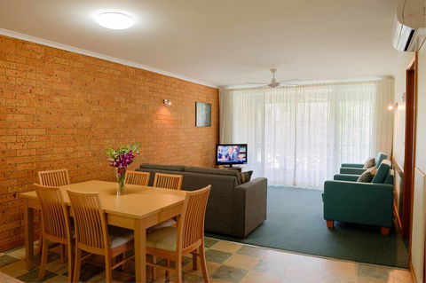 Vacation Village - Mackay Tourism 1