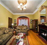 Varenna Luxury Accommodation - Mackay Tourism