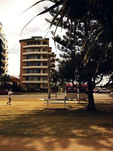 Wyuna Beachfront Holiday Apartments - Mackay Tourism 4