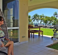 Absolute Beachfront Apartment - Mackay Tourism