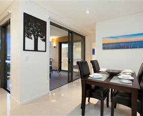 Absolute Waterfront Luxury Apartments - Mackay Tourism 6