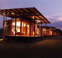 Wildman Wilderness Lodge - Mackay Tourism