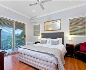 The Acreage Luxury B&B And Guesthouse - Mackay Tourism 1