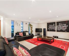 The Grand Broadbeach - Vogue Holiday Homes - Mackay Tourism 2