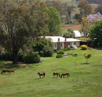 Acacia Park Farm House - Mackay Tourism
