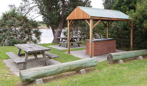Sandon River Campground - Mackay Tourism 1