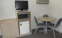Pine Lodge Motel - Woolgoolga - Mackay Tourism 3