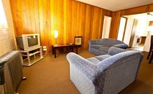 Snowy Mountains Motel - Adaminaby - Mackay Tourism 0